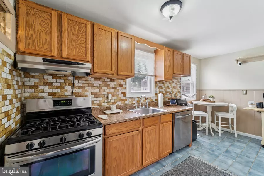 235 MORRIS AVE, Brookhaven, PA 19015