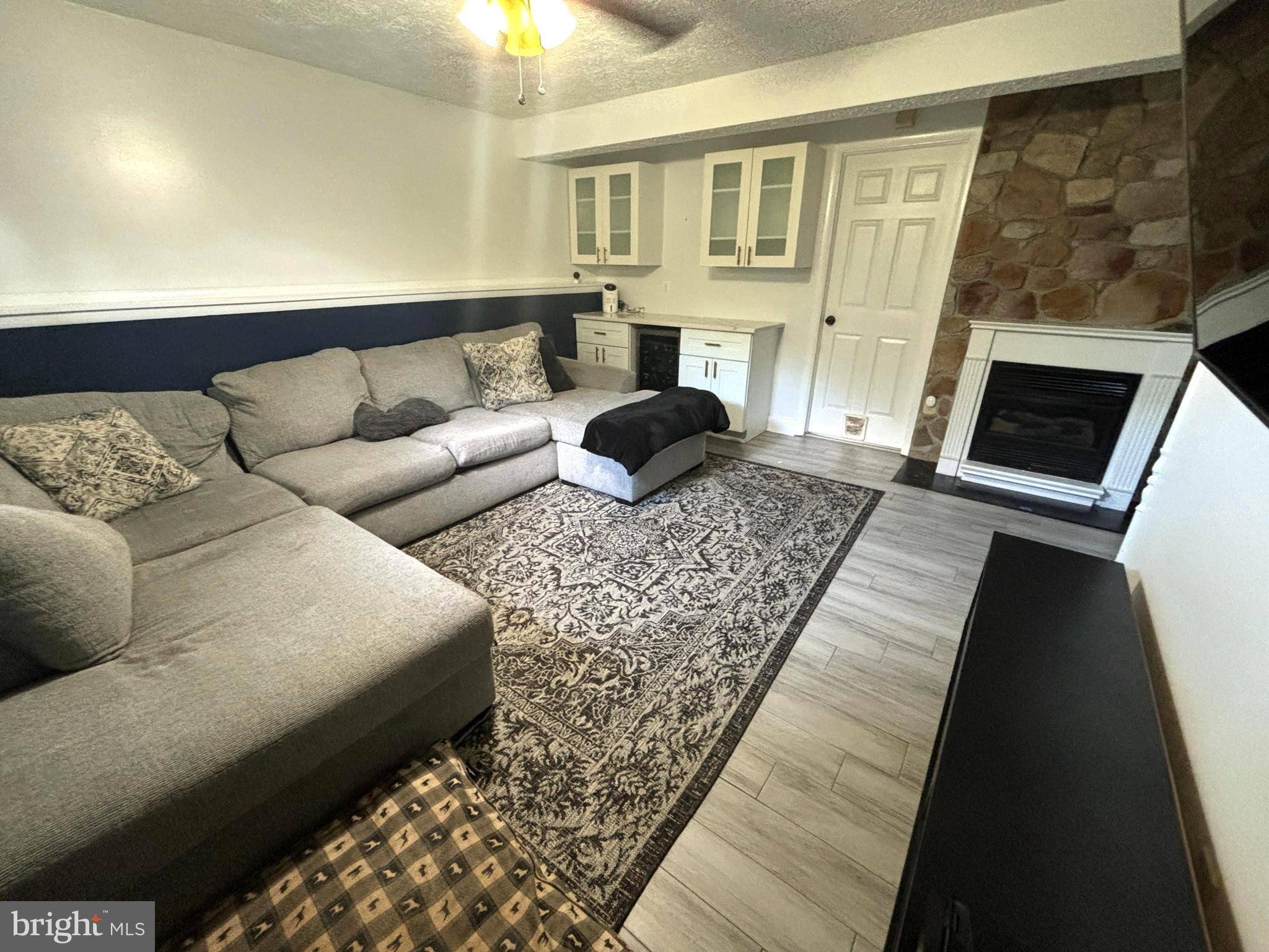 Chantilly, VA 20151,4620 NORRIS CT