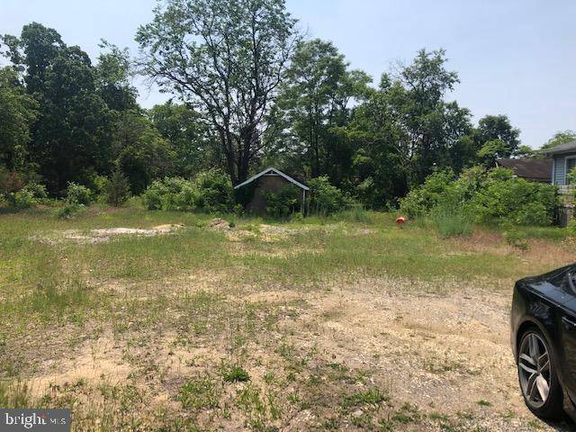 Vineland, NJ 08360,2203 W OAK RD