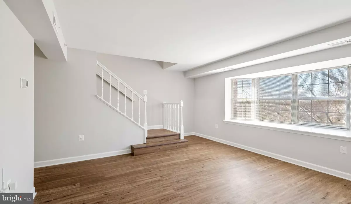 Washington, DC 20016,3401 38TH ST NW #2B-TWR-317