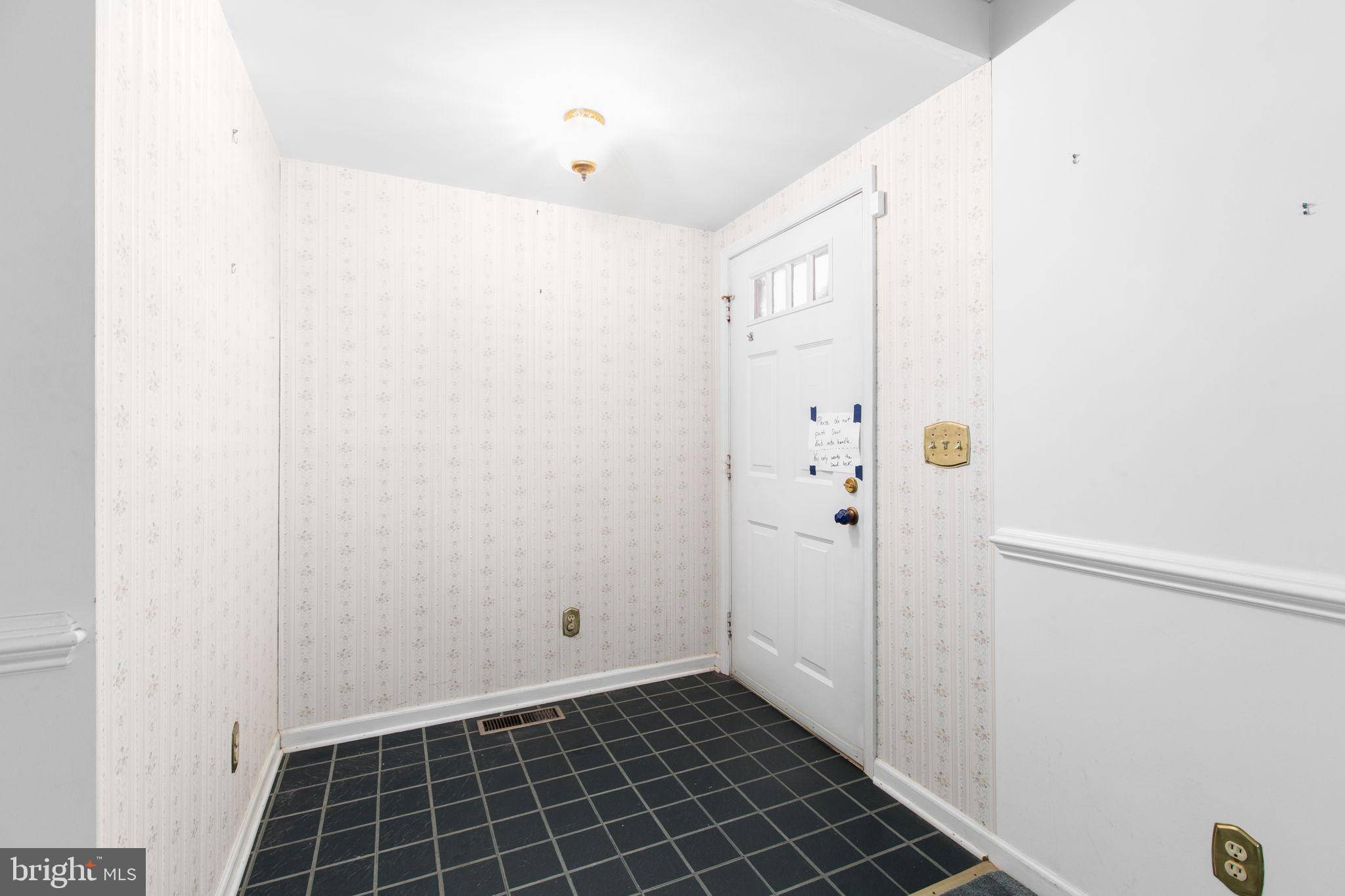 Fredericksburg, VA 22408,307 BUTTERNUT DR