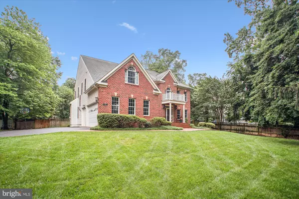 Vienna, VA 22181,9745 VALE RD NW