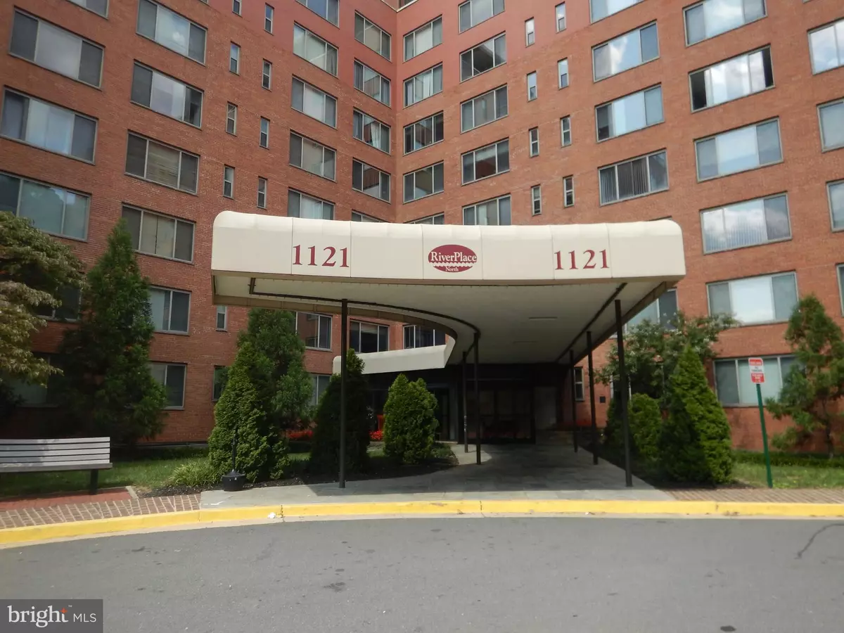 Arlington, VA 22209,1121 ARLINGTON BLVD #505