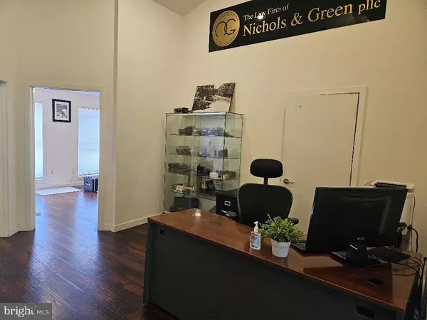 Fairfax, VA 22030,10615 JUDICIAL DR #203
