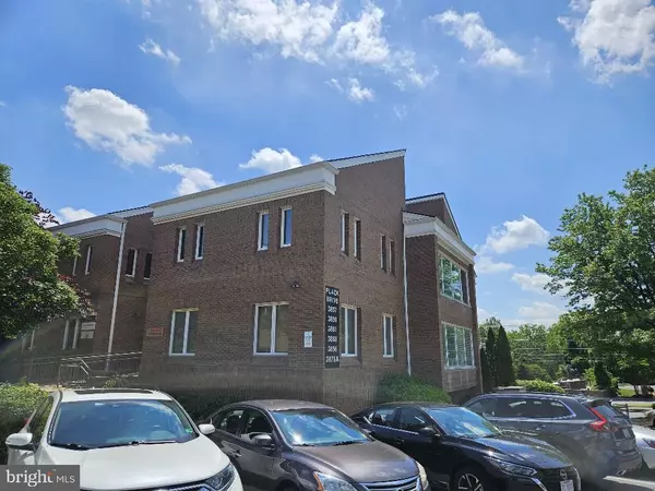 Fairfax, VA 22030,3863 PLAZA DR