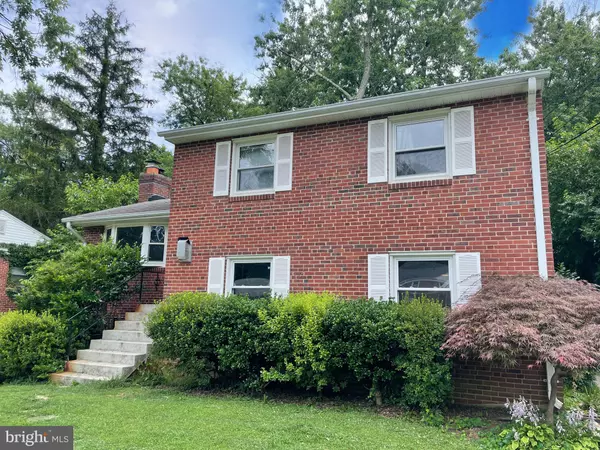 10315 BEAUMONT ST, Fairfax, VA 22030