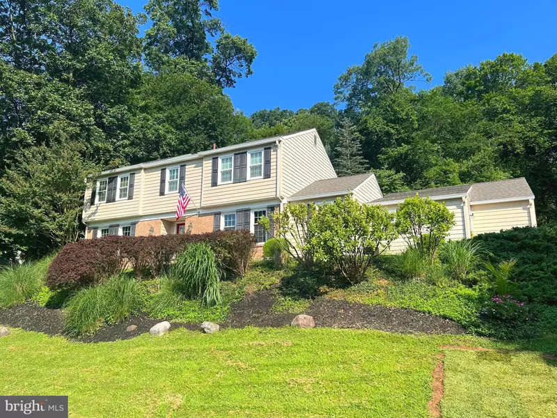 691 TWIN BRIDGE DR, Wayne, PA 19087
