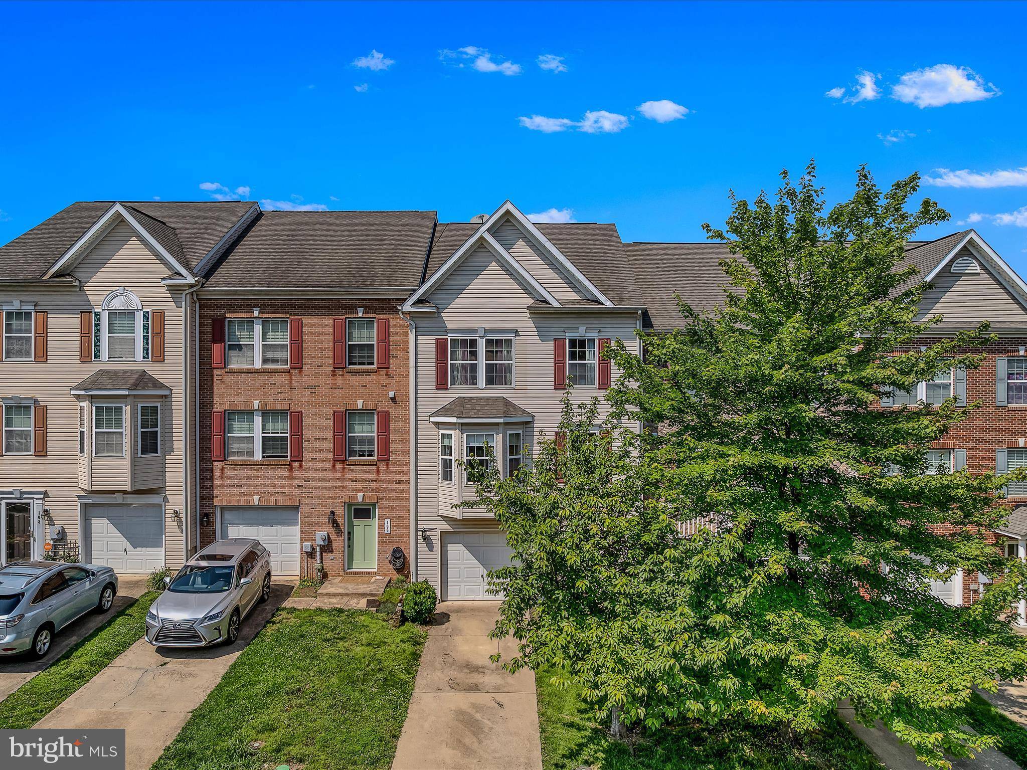Martinsburg, WV 25403,104 RAPHAEL CT