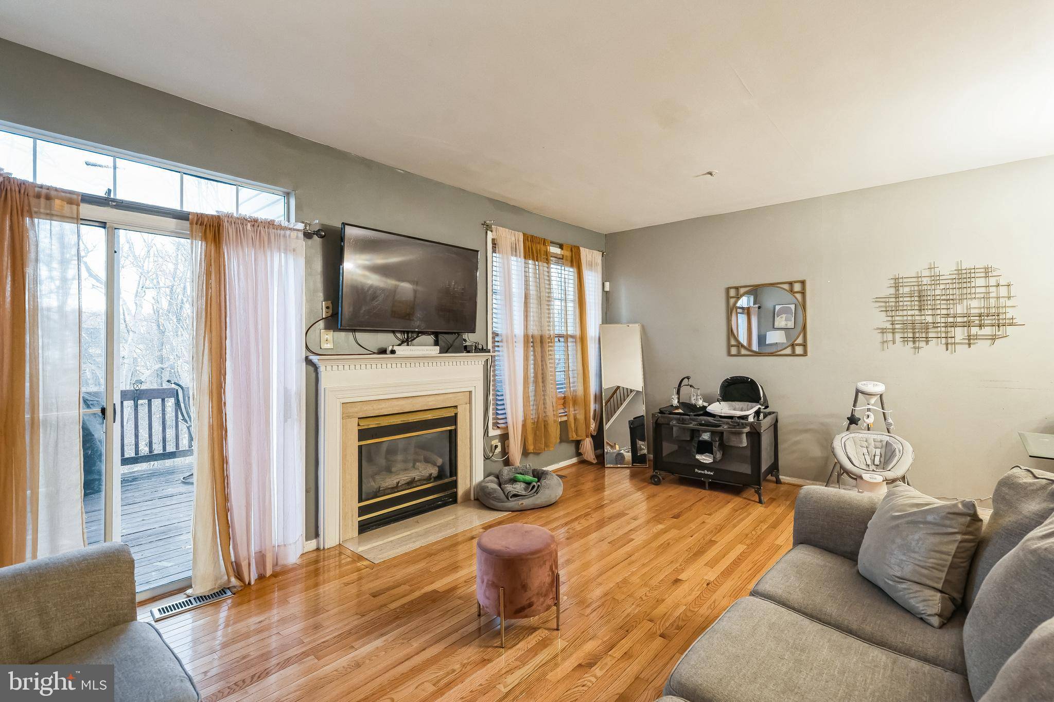 Bowie, MD 20721,822 FARAWAY CT