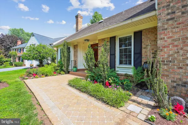 Potomac, MD 20854,12323 OVERPOND WAY