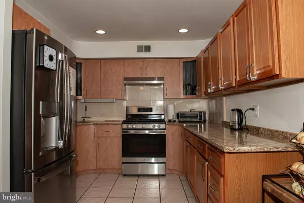 Philadelphia, PA 19115,9908 BUSTLETON AVE #A8