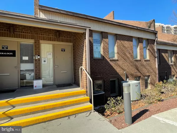 Rockville, MD 20850,401 E JEFFERSON ST #203