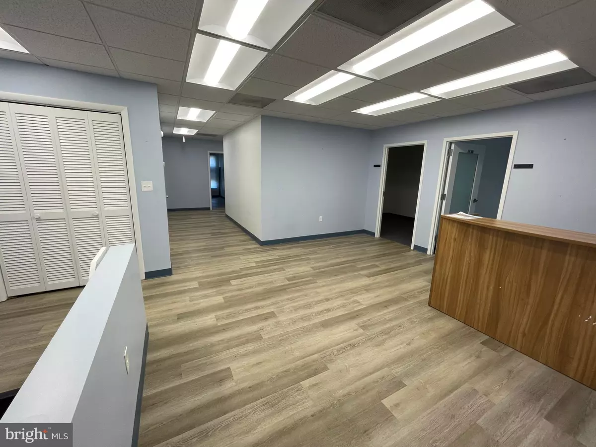 Rockville, MD 20850,401 E JEFFERSON ST #203