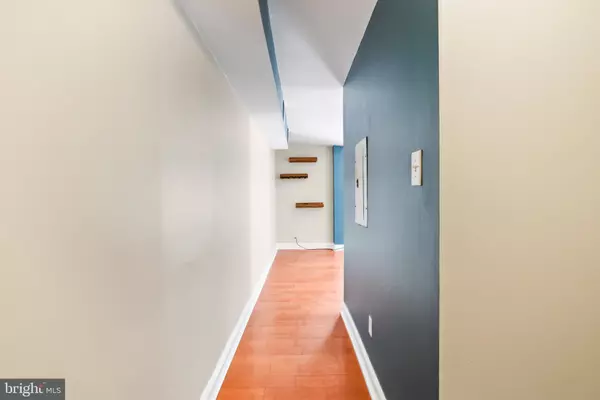 Philadelphia, PA 19130,1504 MOUNT VERNON ST #3