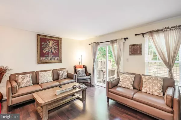 Dumfries, VA 22025,15459 WINDSONG LN