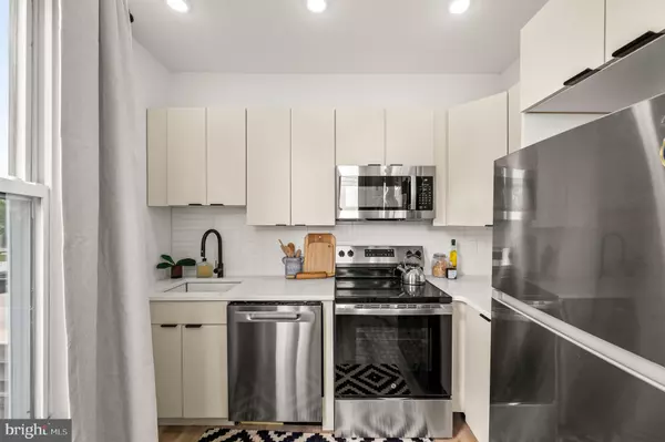 Philadelphia, PA 19143,4921 CHESTER AVE #302