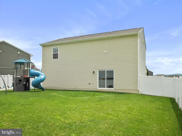 Waynesboro, PA 17268,10877 RIDGE CREST DR