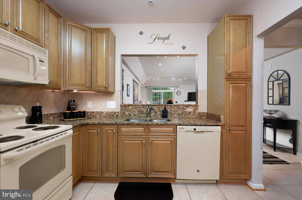 Odenton, MD 21113,8607 WINTERGREEN CT #204