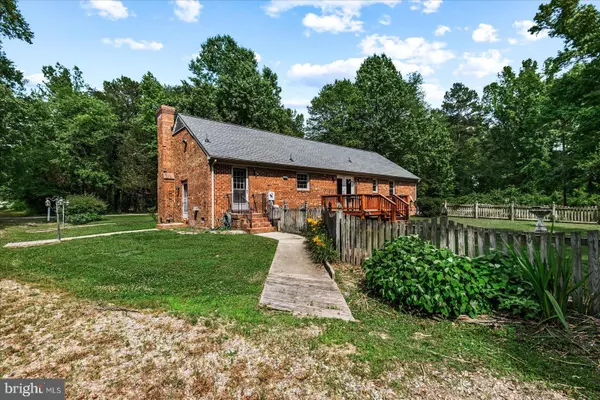 Milford, VA 22514,16112 HEALY ST