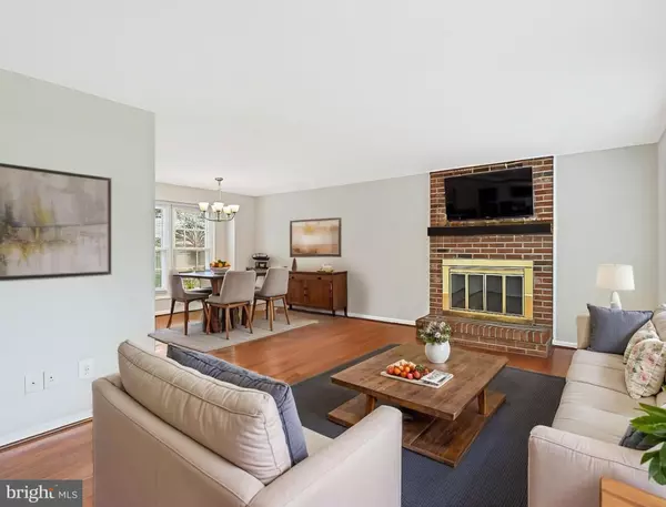 Herndon, VA 20170,1105 TRAPPER CREST CT