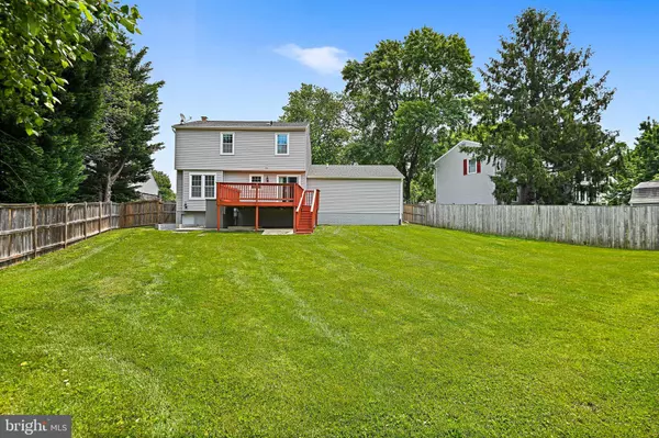 Herndon, VA 20170,1105 TRAPPER CREST CT
