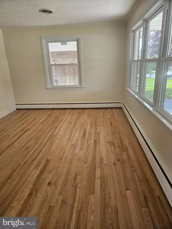 Columbia, PA 17512,438 MAPLE ST