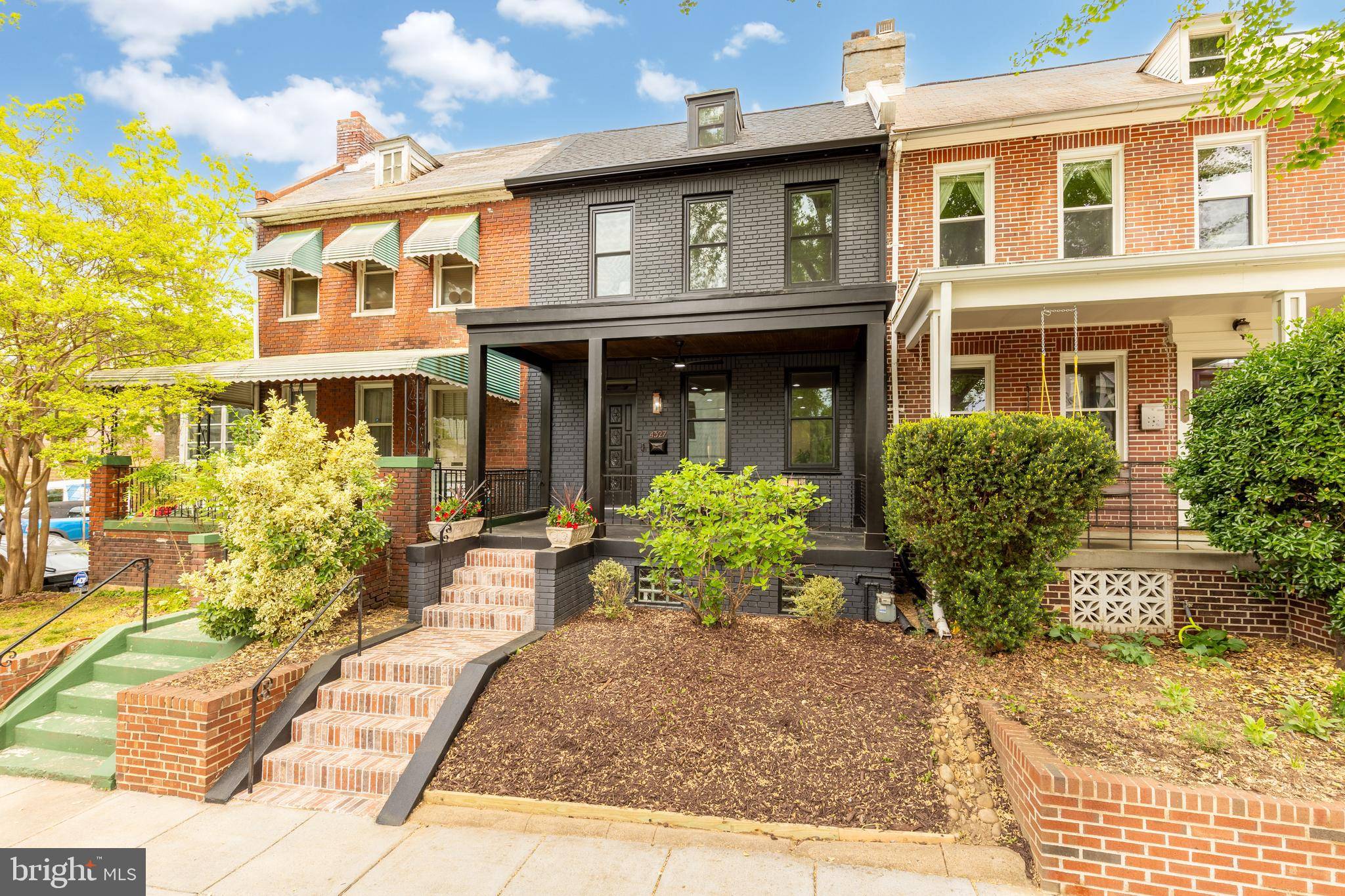 4327 2ND ST NW, Washington, DC 20011