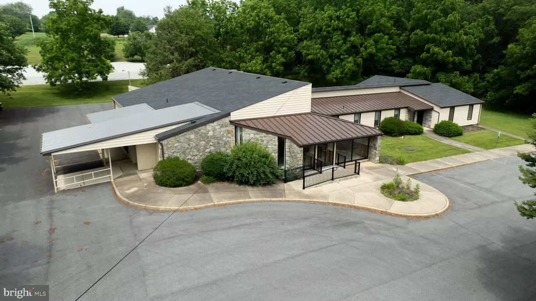 381 ROUTE 41, Gap, PA 17527