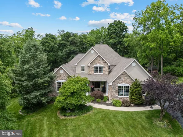 6335 SWEETBRIAR LN, Zionsville, PA 18092