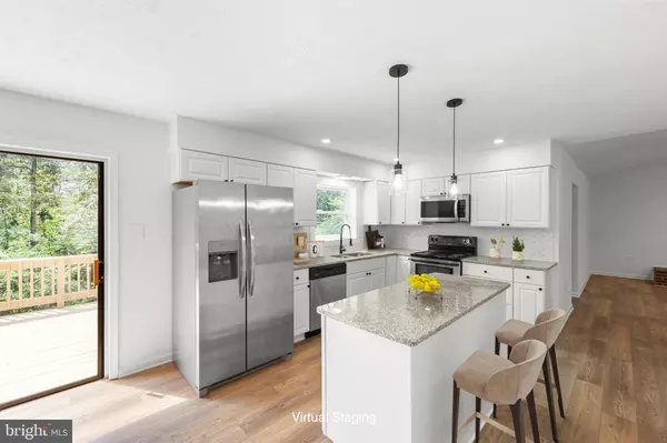 Strasburg, VA 22657,230 BLUE BELL LN