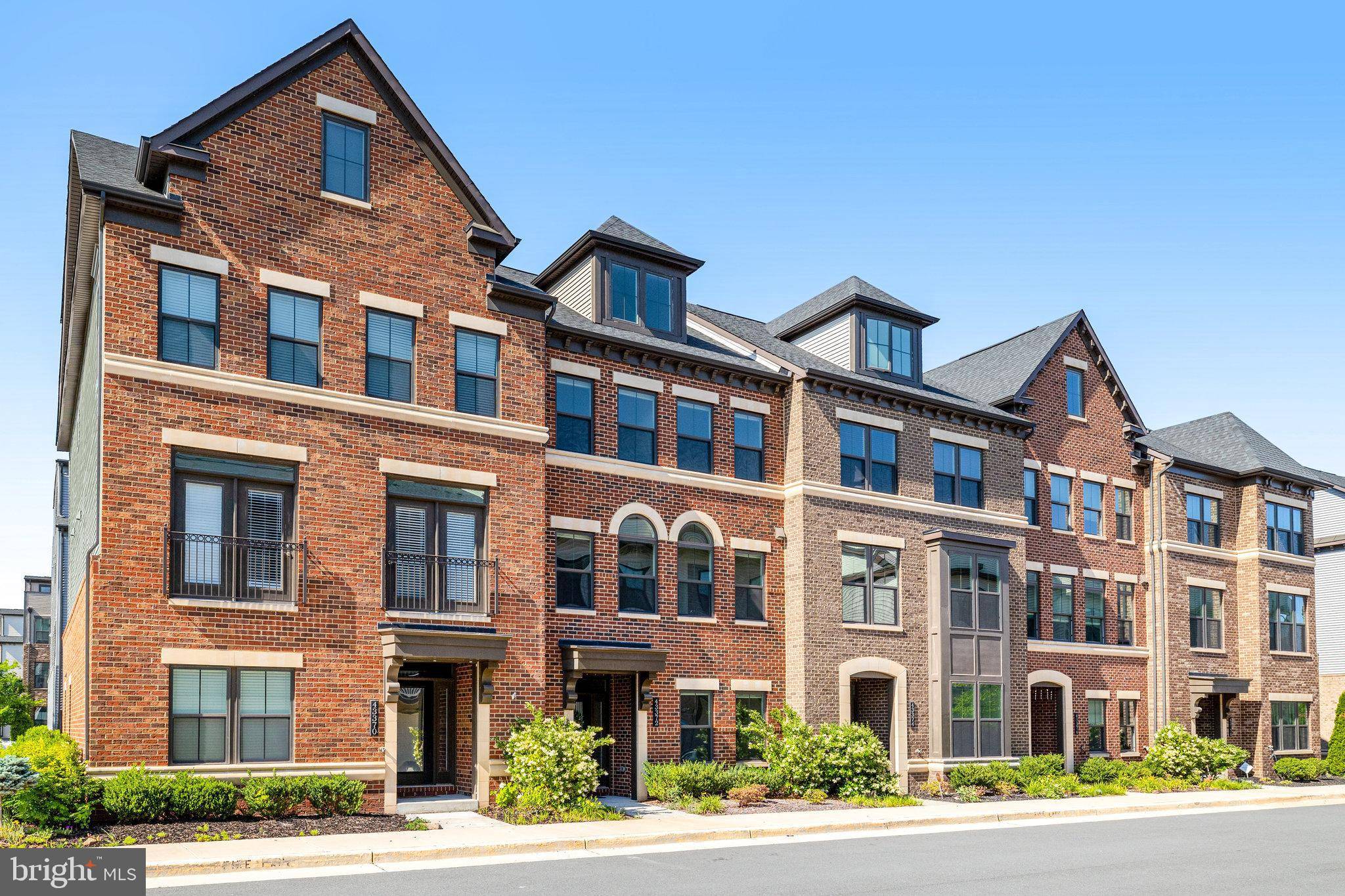 Ashburn, VA 20148,43372 WHITEHEAD TER