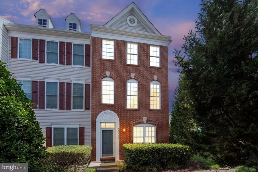 42806 LONGWORTH TER, Chantilly, VA 20152