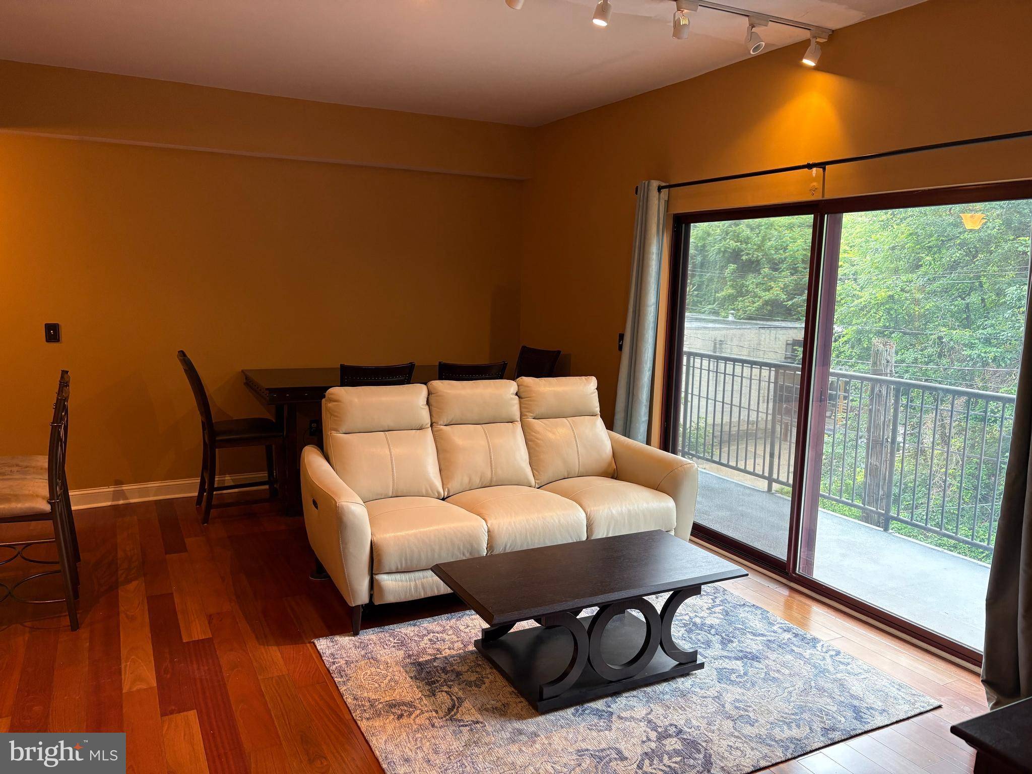 Philadelphia, PA 19127,3750-78 MAIN ST #209