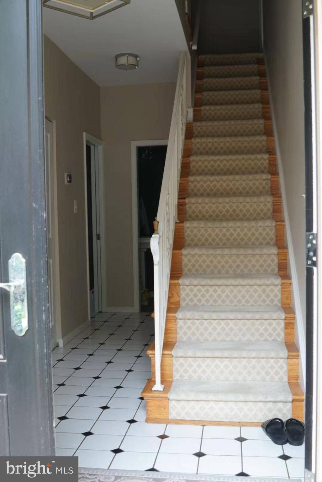 Mclean, VA 22101,6673 MCLEAN DR