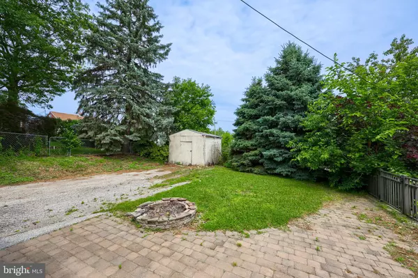 York, PA 17404,215-217 MEADE ST