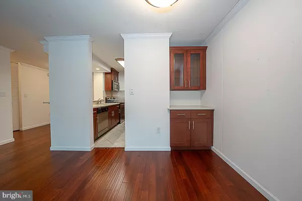 Philadelphia, PA 19103,1919 CHESTNUT ST #1722