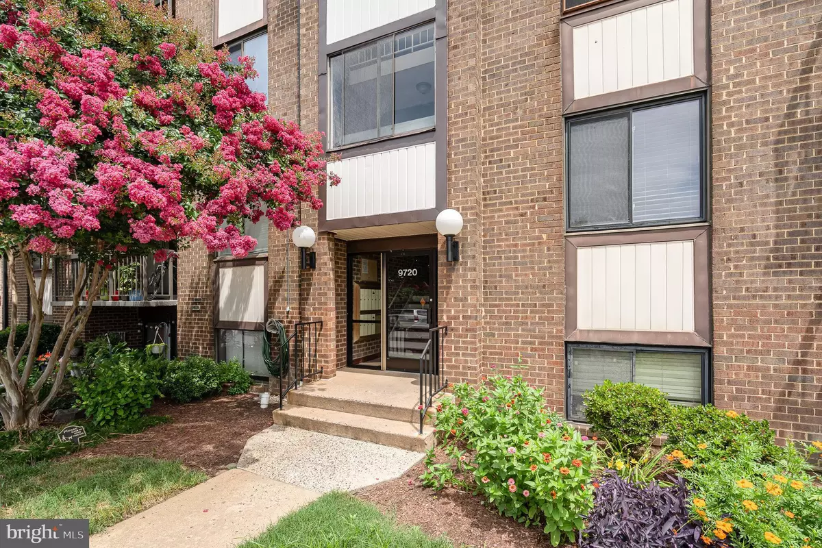 Fairfax, VA 22031,9720 KINGSBRIDGE DR #302