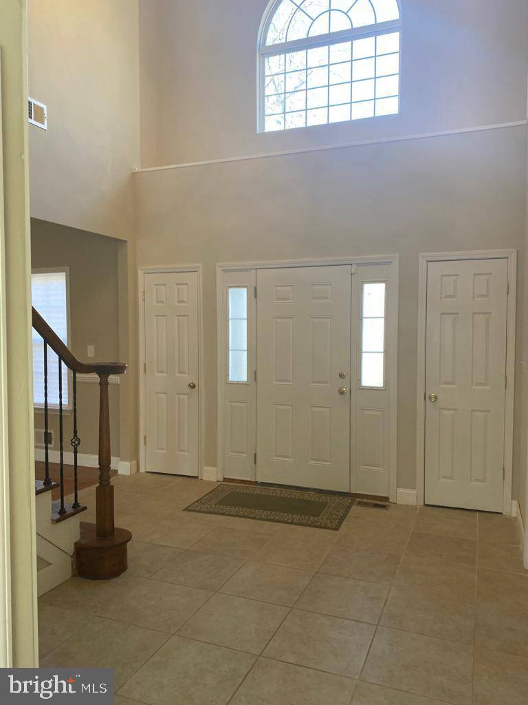 New Egypt, NJ 08533,5 SAMEERA CT