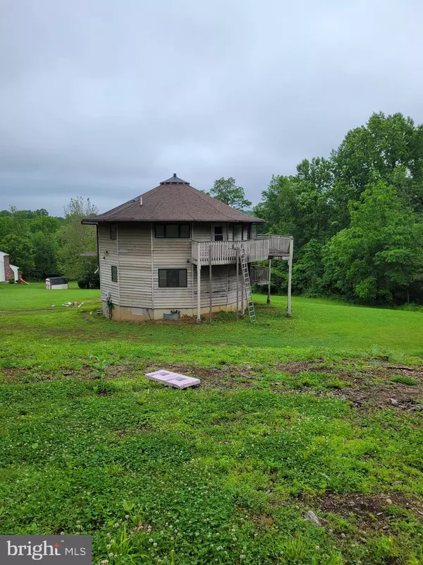 Mertztown, PA 19539,23 SHADY CREEK LANE