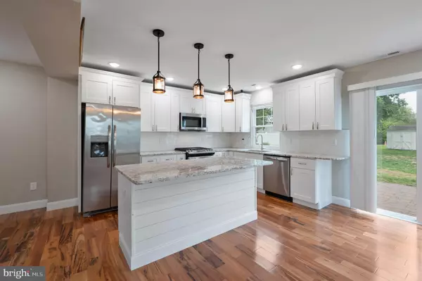 Pemberton, NJ 08068,57 JARVIS ST