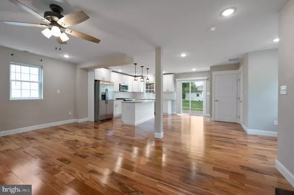 Pemberton, NJ 08068,57 JARVIS ST