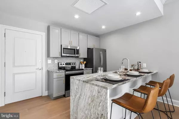 Philadelphia, PA 19103,60 N 23RD ST #2207