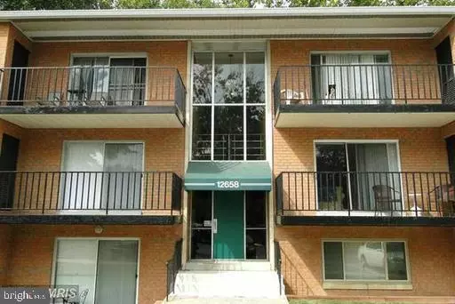 Woodbridge, VA 22192,12658 DARA DR #102