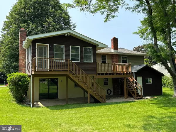 State College, PA 16801,1232 MAYBERRY LN.