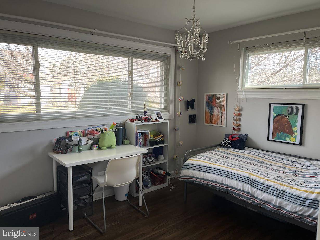 Mclean, VA 22101,6819 DILLON AVE