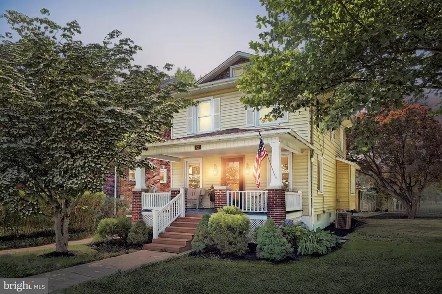 42 N RUSSELL ST, York, PA 17402