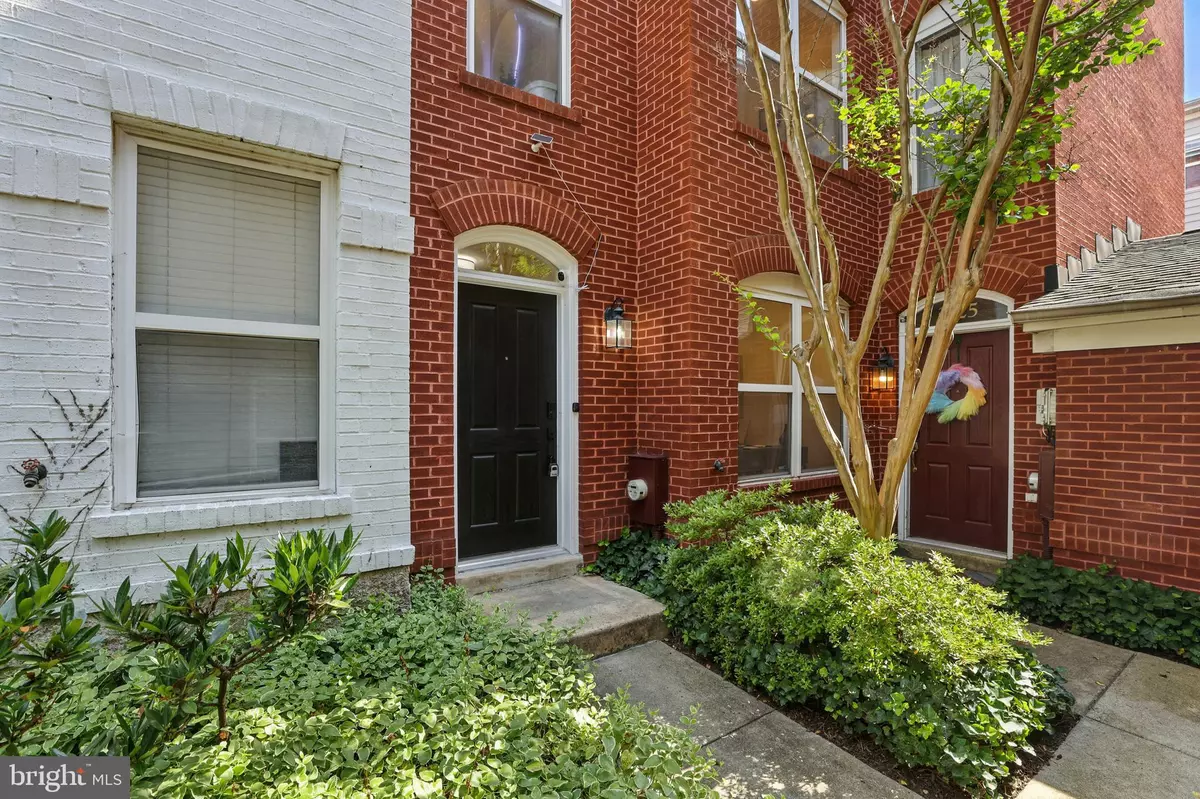 Washington, DC 20009,2127 12TH PL NW
