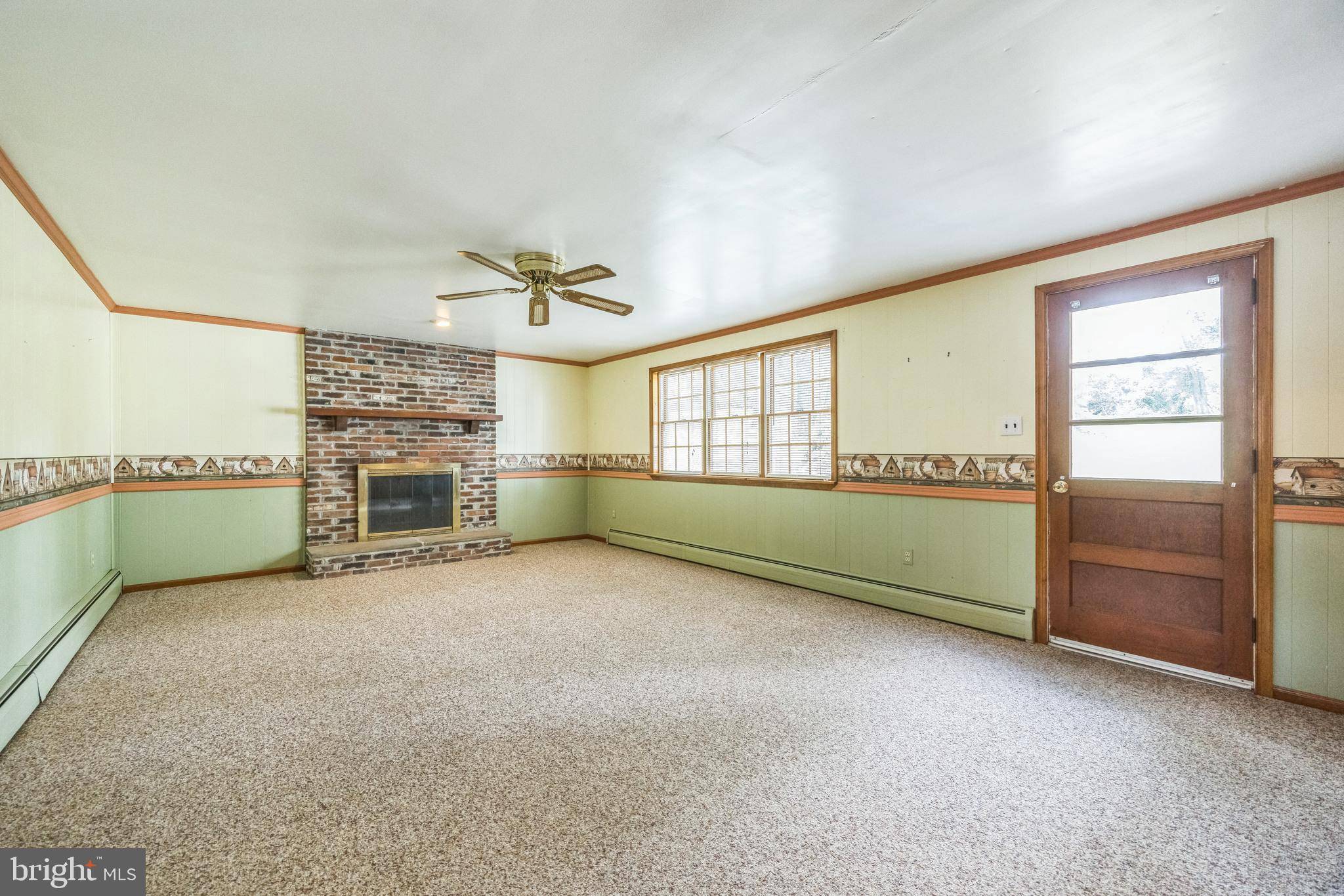 Ivyland, PA 18974,886 SACKETTSFORD RD