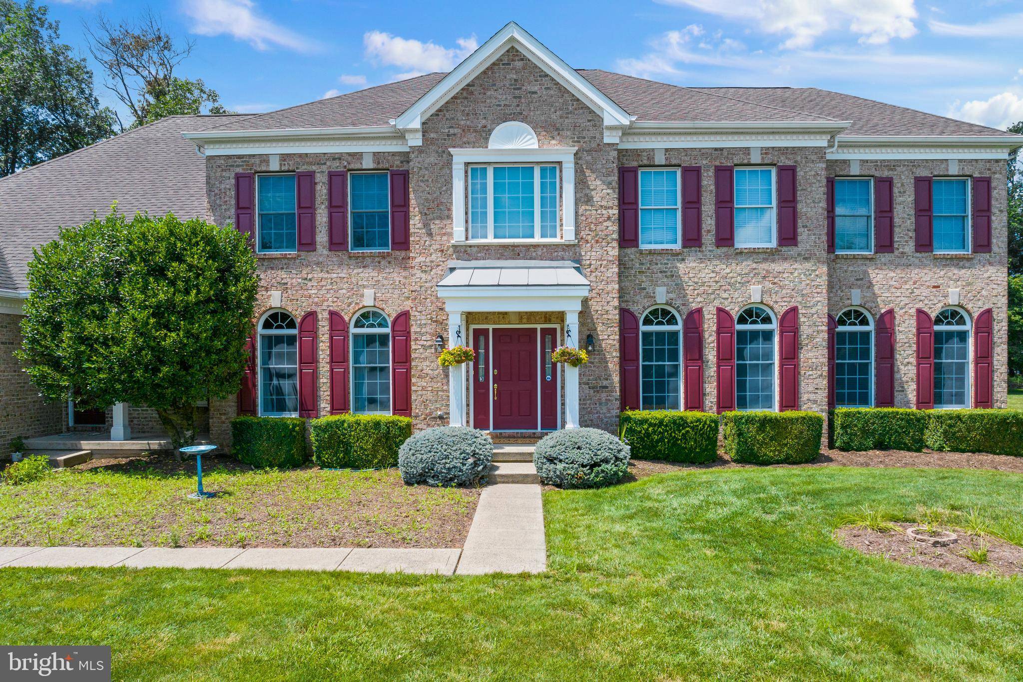 Flemington, NJ 08822,3 WATERFORD CT