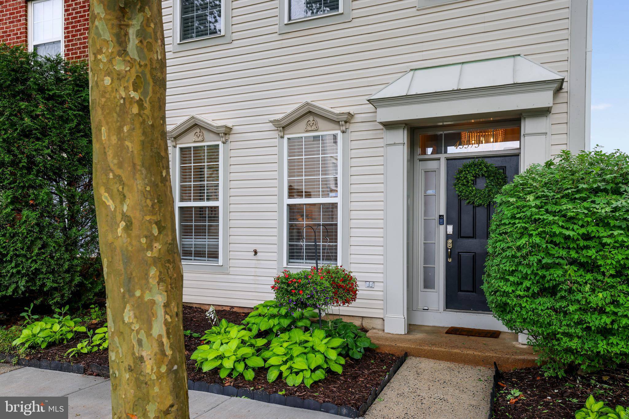 Chantilly, VA 20152,43573 MINK MEADOWS ST